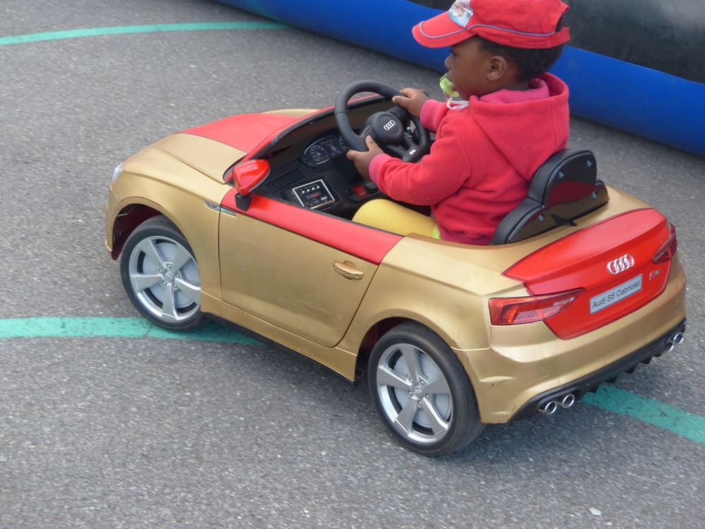 Audi voiture électrique pour enfant de 3 à 7 ans
